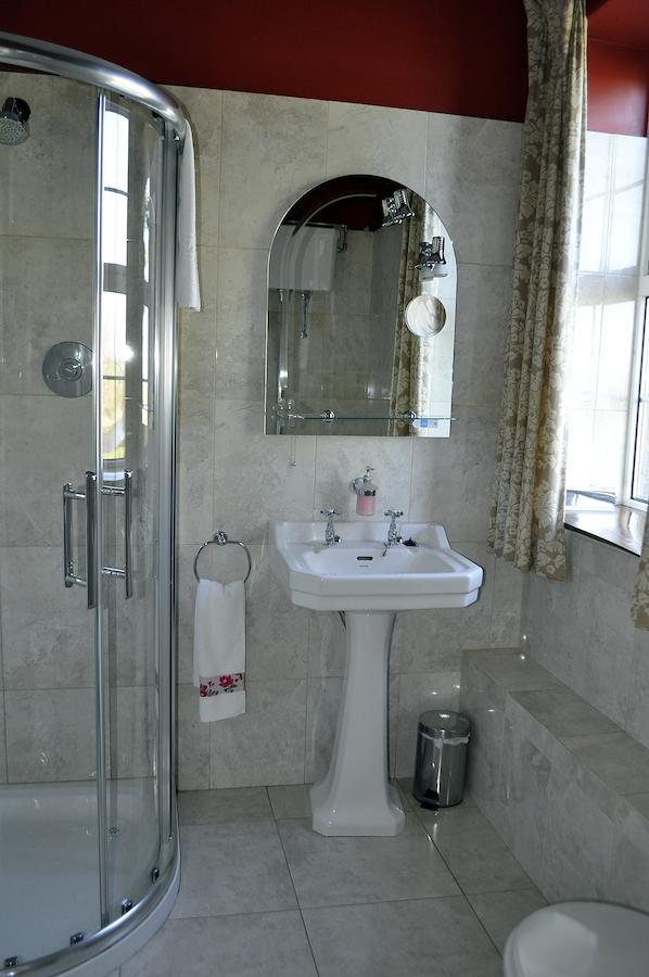 Highfield House Guesthouse Трим Номер фото